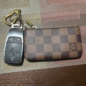 Louis Vuitton Key Pouch Damier Ebene